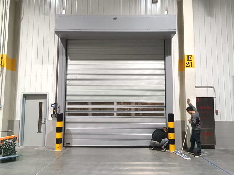專供出口硬質快速卷簾門插圖8